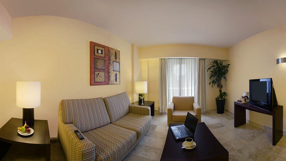 Fiesta Inn Coatzacoalcos Exterior photo